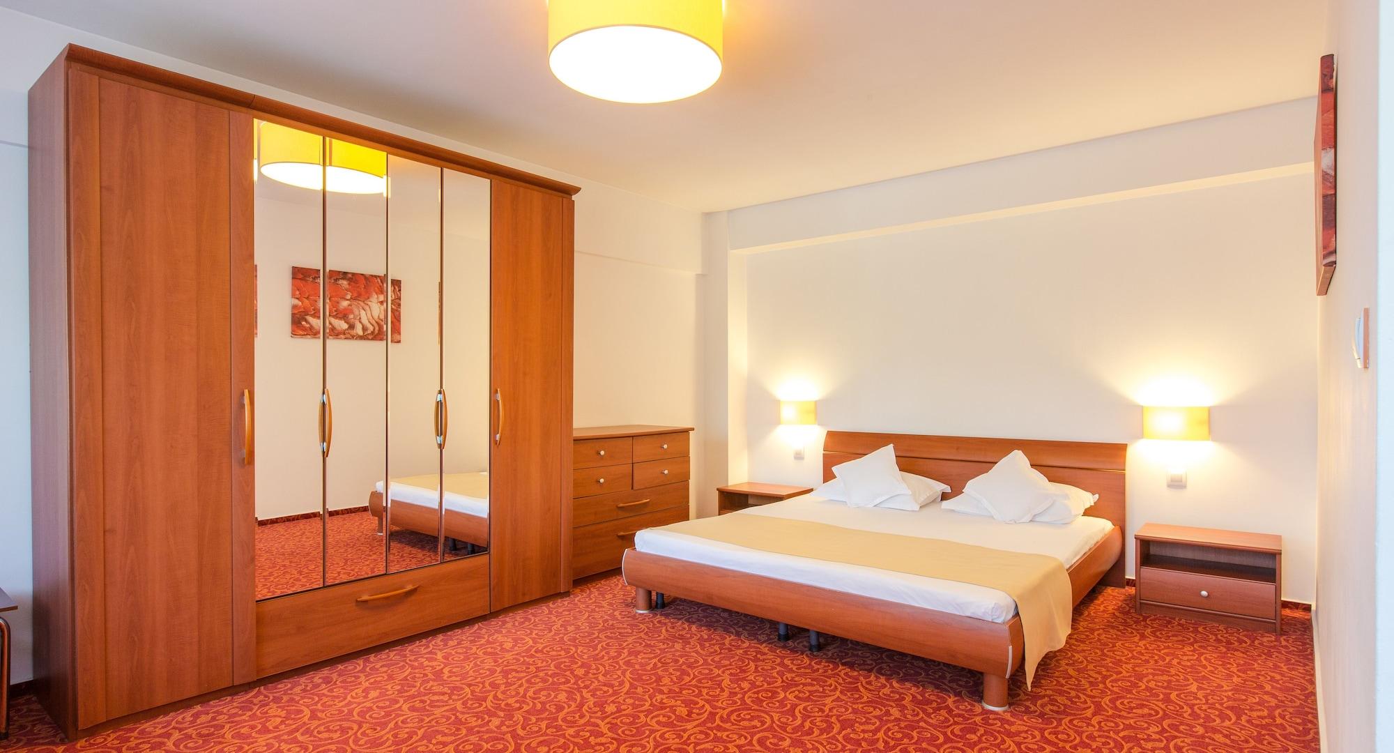 โฮเต็ล เฮราสทรอ Hotel บูคาเรสต์ ภายนอก รูปภาพ